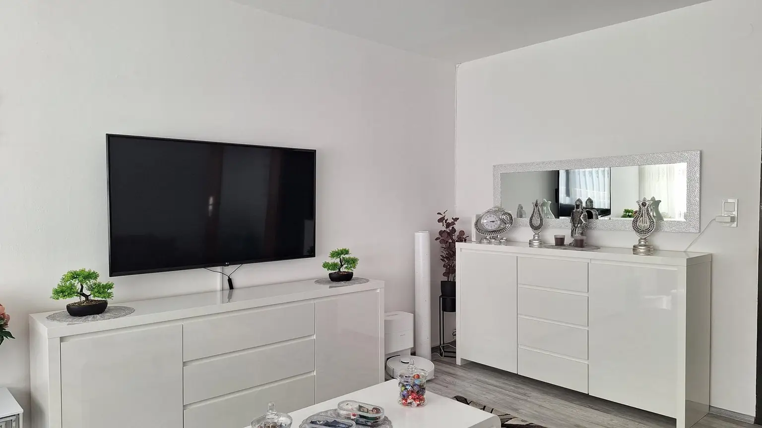 Wohnzimmer (2)