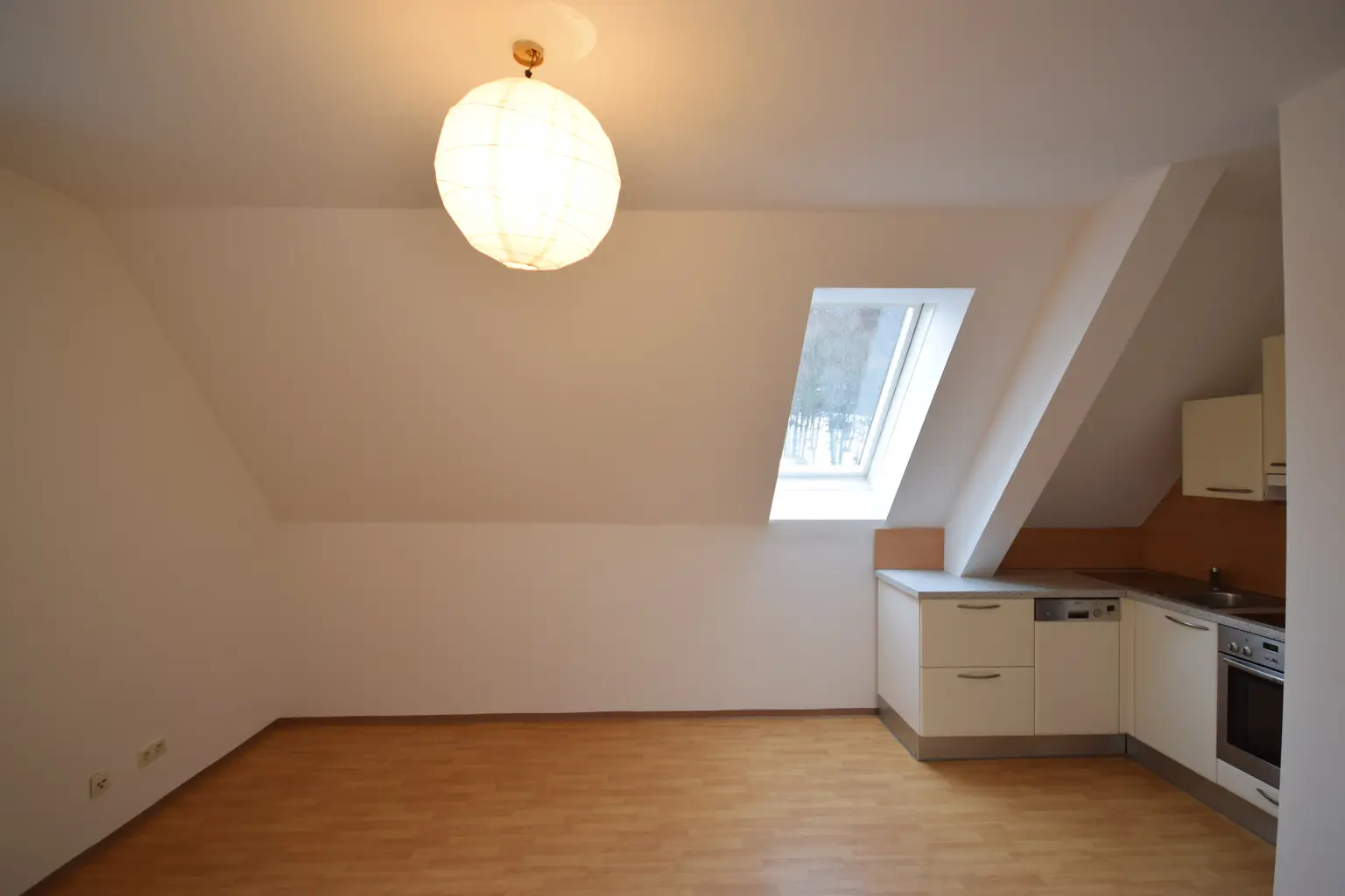 "PARSCH - Gemütliche Dachgeschosswohnung mit Blick ins Gebirge"