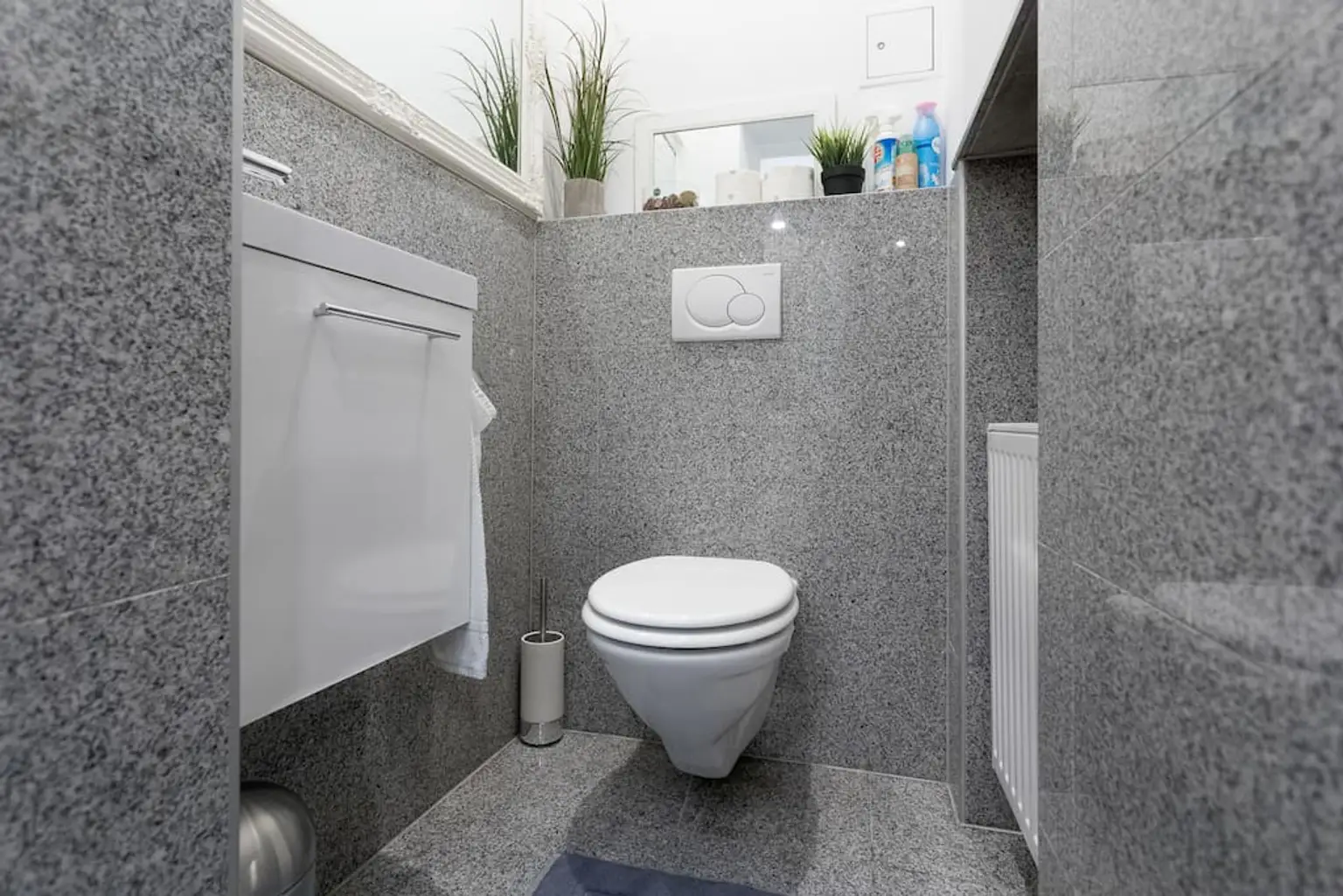 BEZUGSFERTIGE, TOPAUSGESTATTETE ALTBAUWOHNUNG NÄHE MARGARETENPLATZ  4 GEHMINUTEN ZUR U4-PILGRAMGASSE