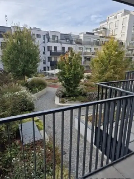 3 Zimmer Mietwohnung mit Loggia und Garage auf Wunsch
