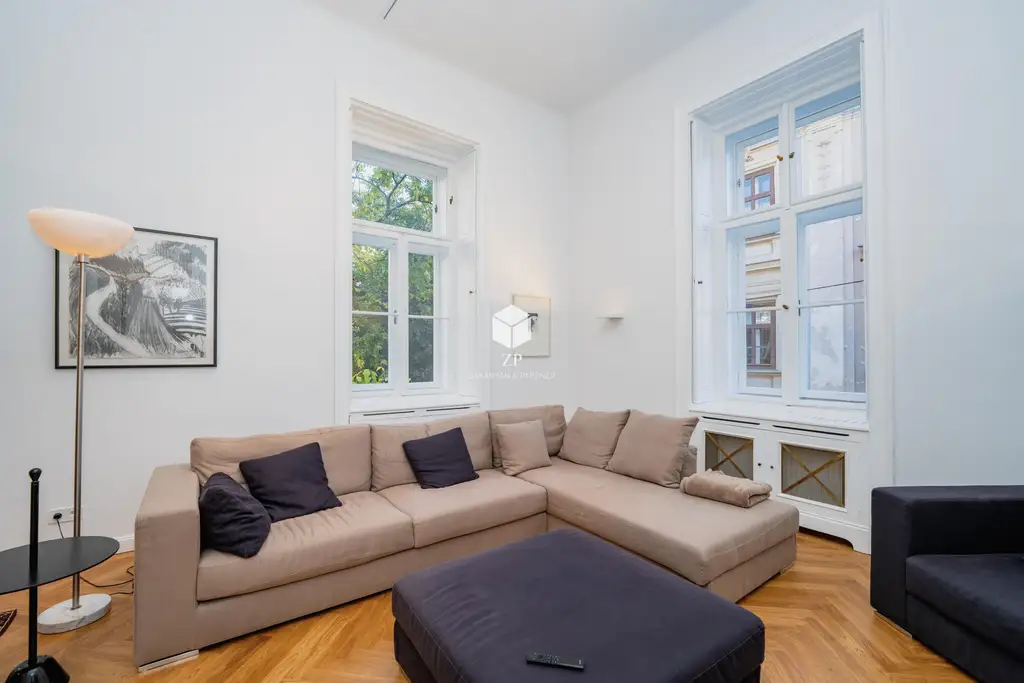 Palais Salm: Möblierte Luxus-Wohnung mit 2 Schlafzimmern!