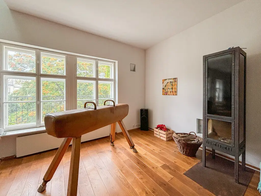 Außergewöhnliche Dachgeschoß-Maisonette in ehemaliger Dampfmaschinenfabrik Nähe Augarten
