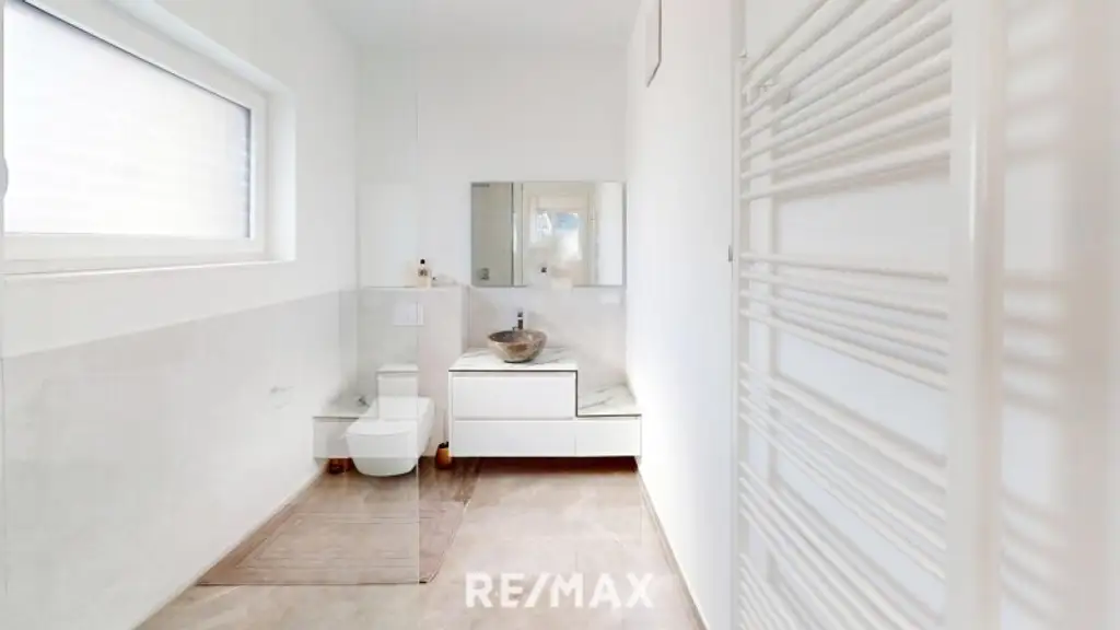 REPRÄSENTATIVE TRAUMVILLA IN BESTLAGE VON HIMBERG NÄHE WIEN & U1