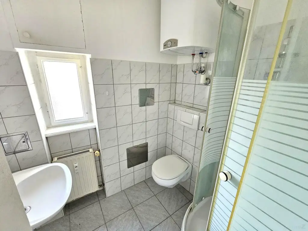 2 Zimmer nähe XXX-Lutz - Eigentum, ab sofort beziehbar - H11/13  ++Videorundgang++