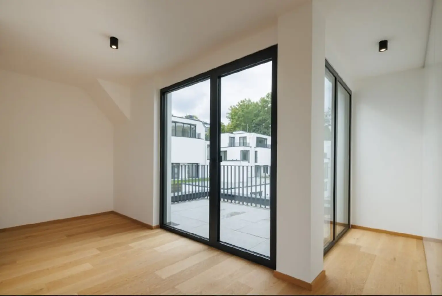 ERSTBEZUG! LUXUS VILLA 1190 MIT DEM WEITBLICK AUF DIE DÖBLINGER WEINBERGE!