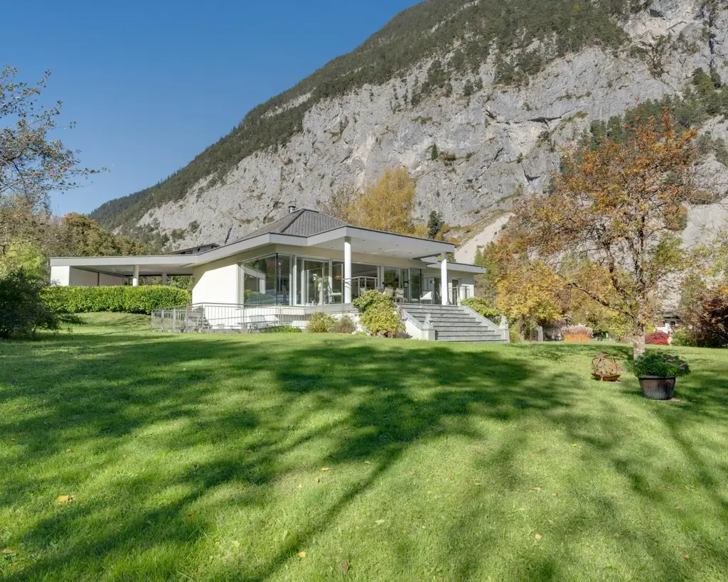 NEU!   Ein Haus am See - das besondere Juwel in ruhiger Bestlage