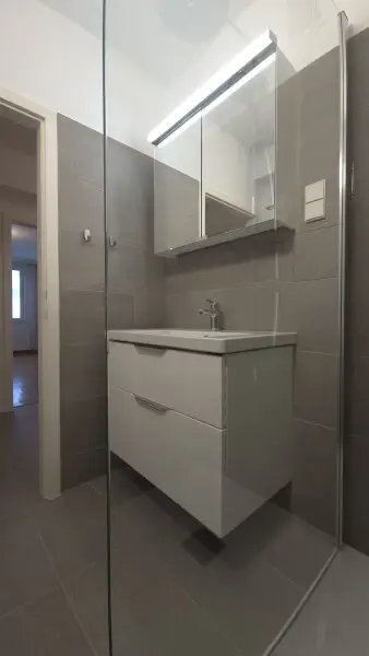 * WG geeignet * perfekte Starter / Paarwohnung * 2 Zimmer * saniert *