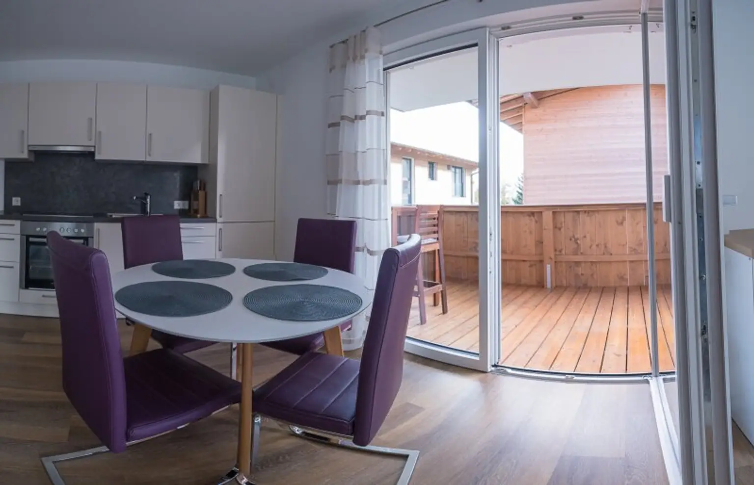 EBEN AM ACHENSEE -  Moderne, komplett möblierte  3 Zi.-Wohnung mit Balkon zum Verkauf