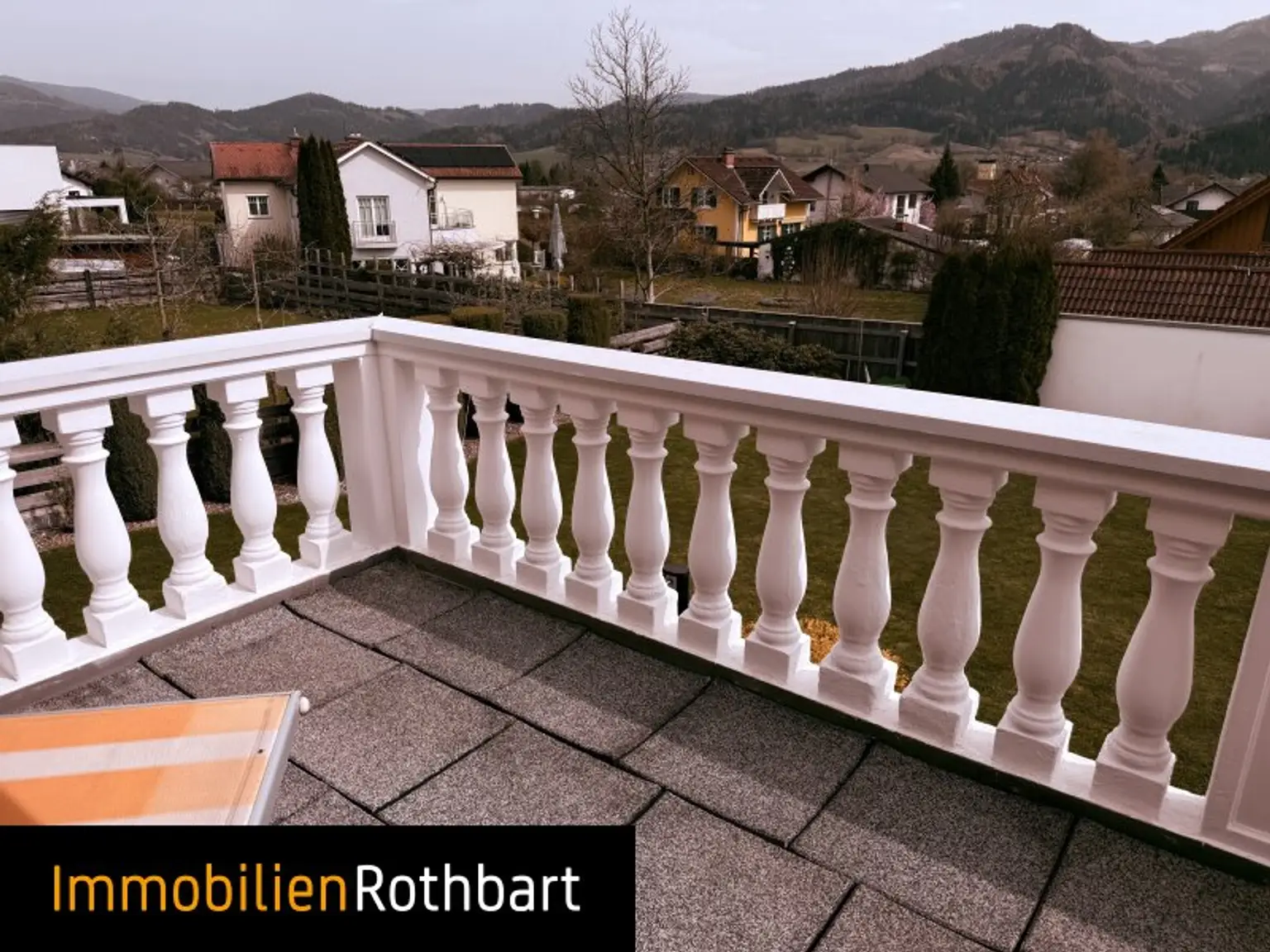 Wohnhaus mit Doppelgarage in bester Lage von St. Lorenzen!