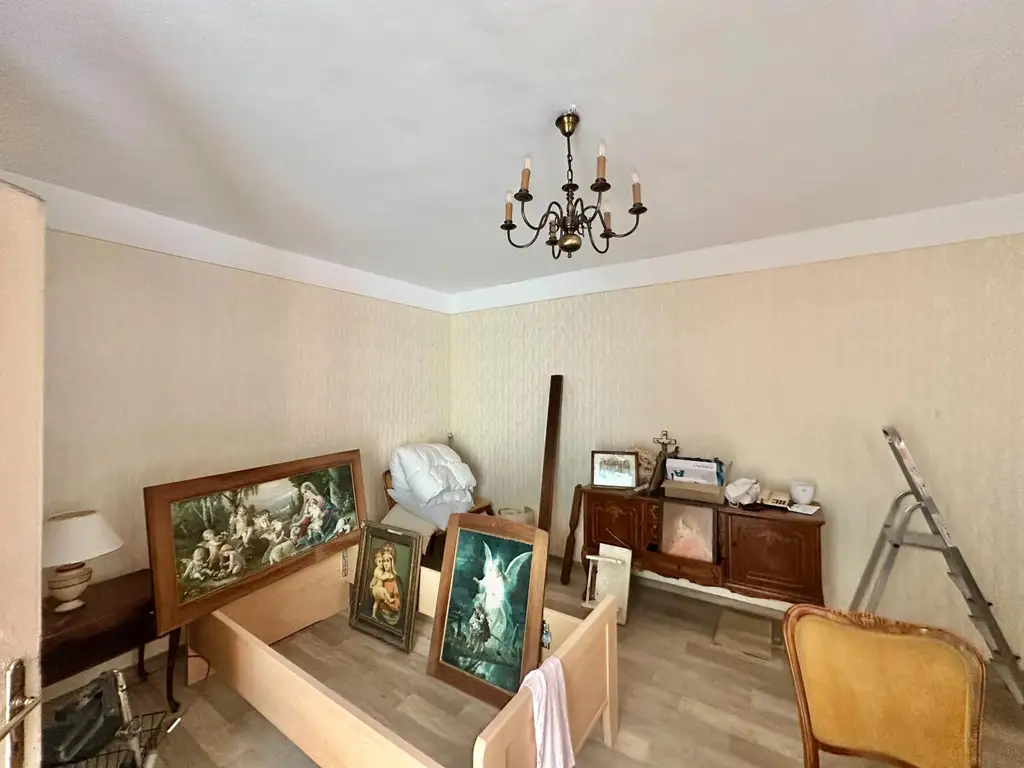 Sanierungsbedürftiger Bauernhof mit großem Grundstück, Stallungen und Stadl – ländlicher Charme mit viel Potential!