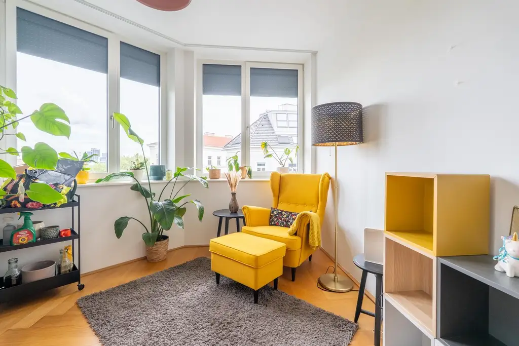 "Exklusives Wohnerlebnis im stilvollen Dachgeschoss mit Donaublick und mehr...."