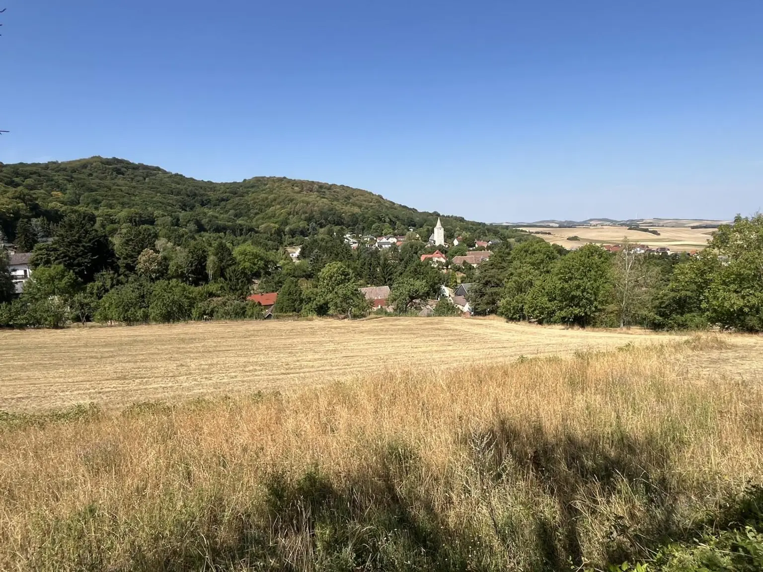 idyllisch gelegene Ortschaft