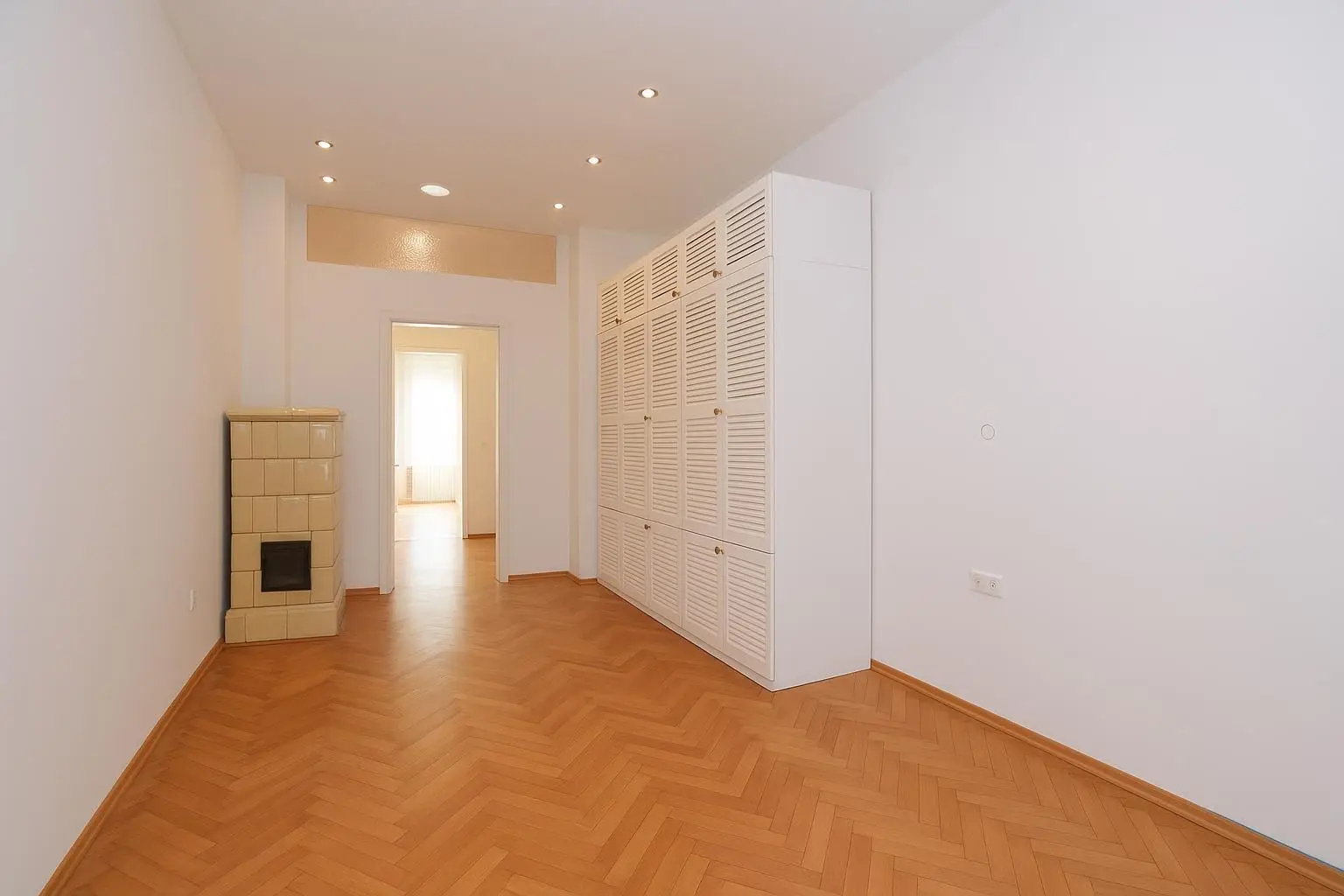 Helle & großzügige 3 Zimmer Wohnung nahe Schloss Schönbrunn