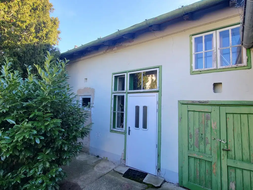 KLEINES JAHRHUNDERTWENDEHAUS IN VERKEHRSBERUHIGTER LAGE IN BADEN