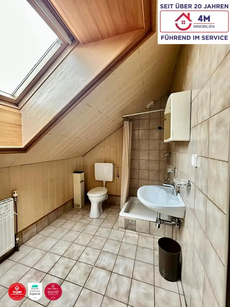 Holzhaus mit Charme & Pool – jetzt entdecken!