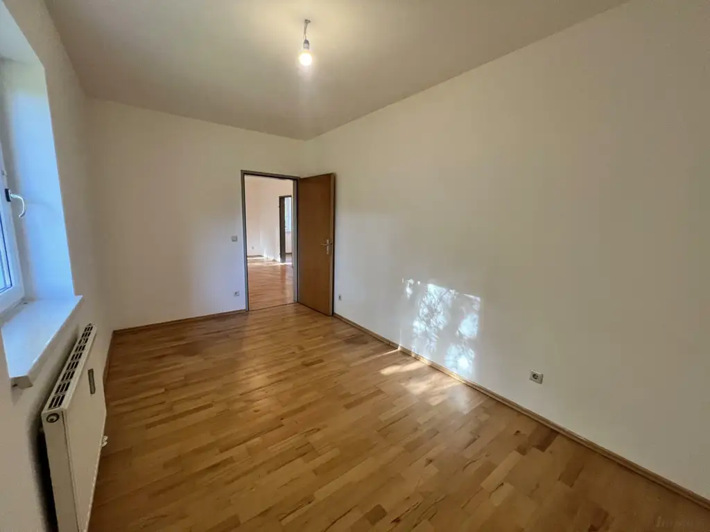 Gartenwohnung - Charmante 2 Zimmer, extra Küche, inkl. Stellplatz  ++Videorundgang++