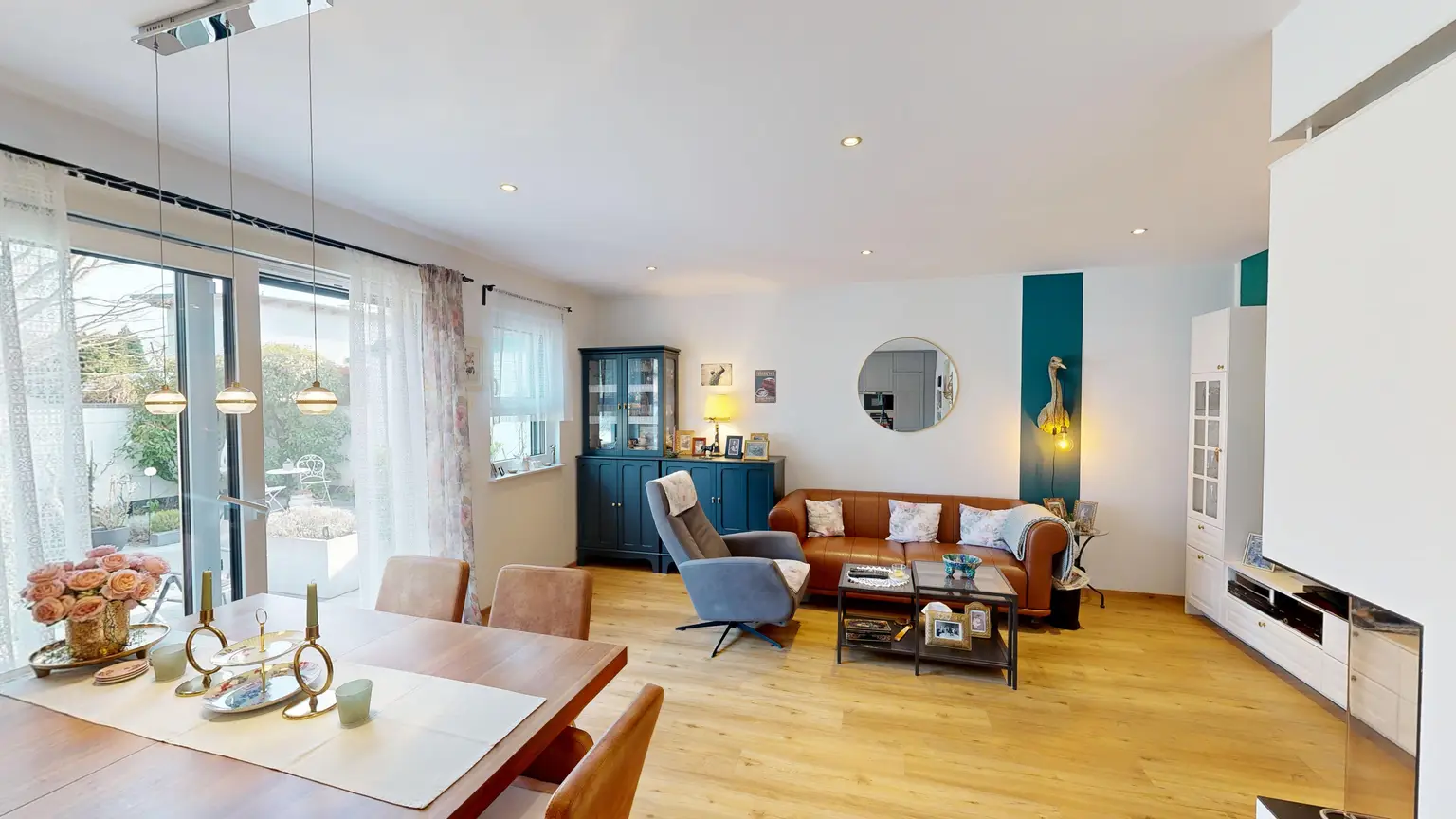 Moderne Doppelhaushaelfte mit Garten in Gerasdorf - Erstbezug 2016