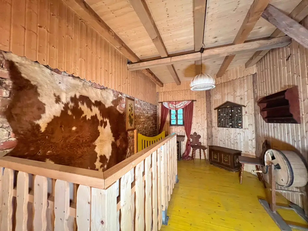 Alleinlage - Naturnahe Ruheoase, liebevolles Waldhaus aus Holz