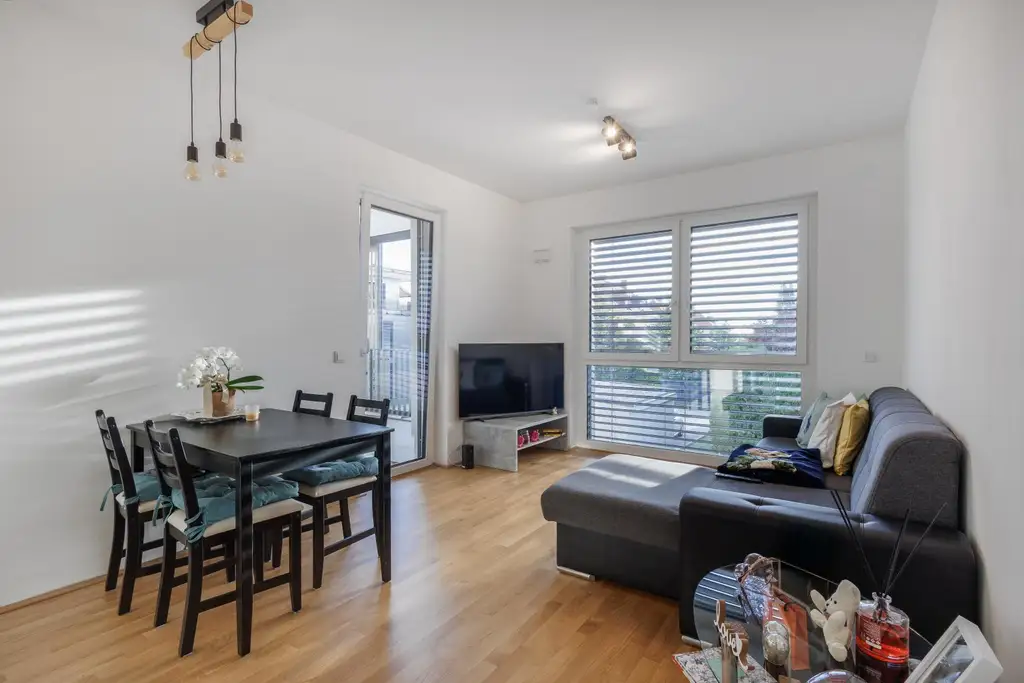 Moderne, vermietete 2-Zimmer-Wohnung mit Balkon & Tiefgarage