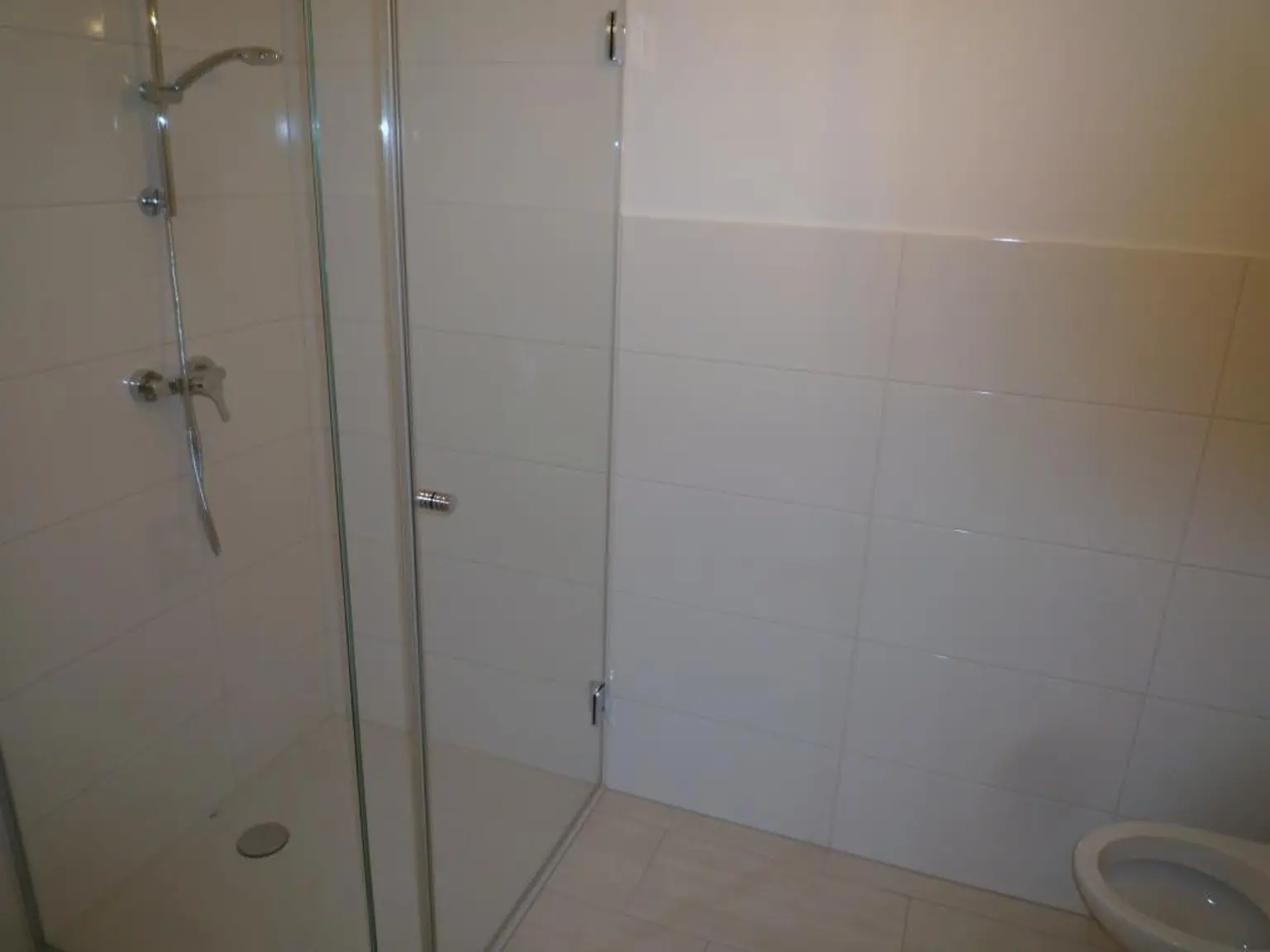 SINGLEWOHNUNG MIT GARTEN....! ! SOFORT VERFÜGBAR ! TOP 14