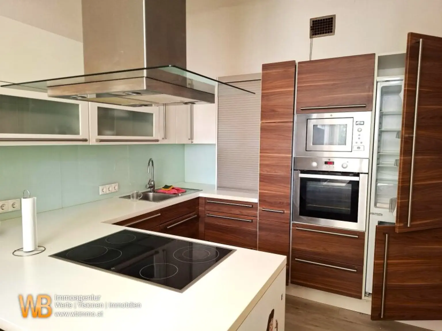 Beste Lage Neusiedl am See: 3 Terrassen, 10 Zimmer, 230m² Wohnfläche, Garten & Seeblick