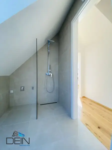 ++NEU++ EXKLUSIVE 5 ZIMMER DOPPELHAUSHÄLFTE MIT KELLER UND GARTEN IN TRAUMHAFTER LAGE!