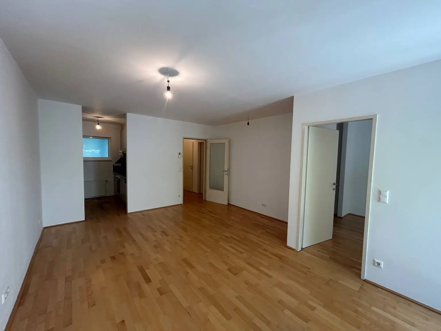 Terrassenwohnung mit 2 Zimmern in toller Lage!