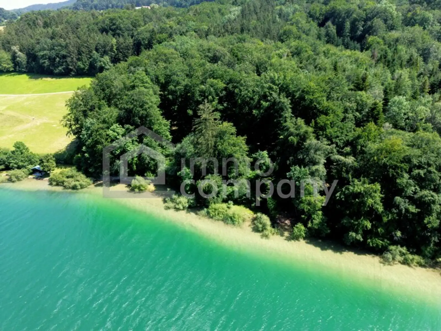 Traumhaftes Seegrundstück in Mattsee - 861m² pure Erholung in Salzburg!