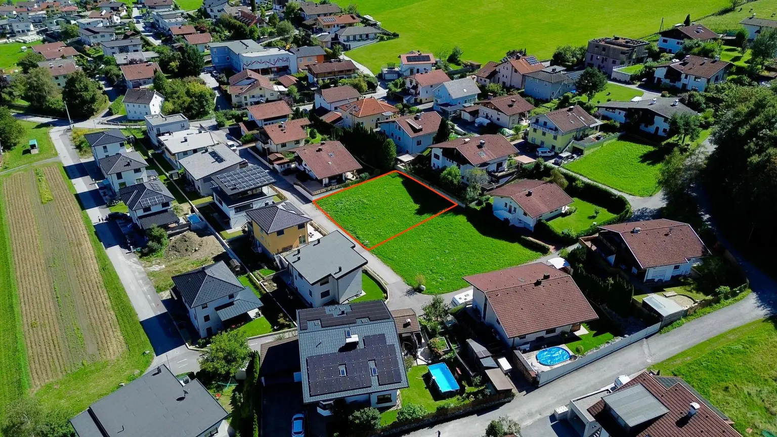 Sonniges Baugrundstück in Polling