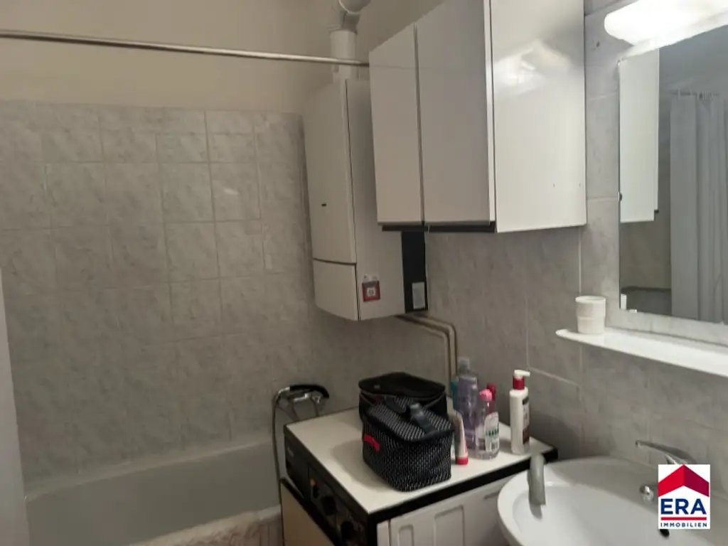 Renovierungsbedürftige 1-Zimmer-Wohnung mit Loggia in 1020 Wien! Ideal für Ihre Ideen!