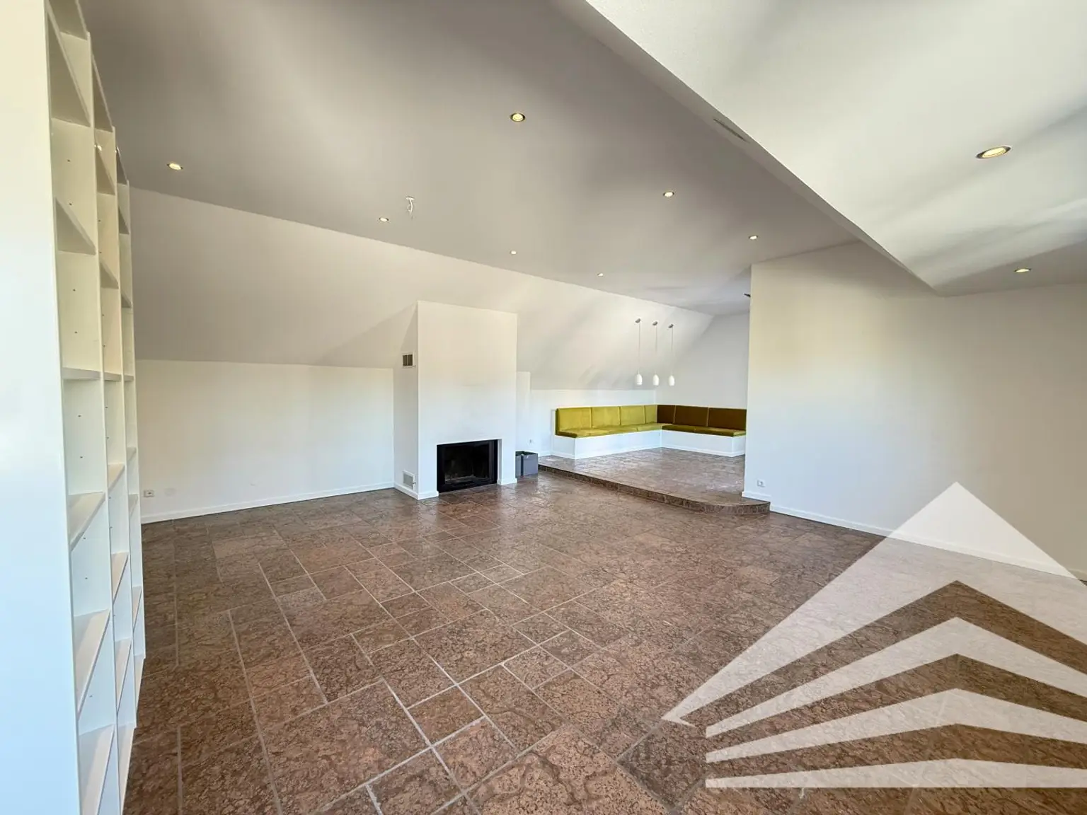 168 m² Penthouse in bester Innenstadtlage! Feine Ausstattung + PP inkl.!