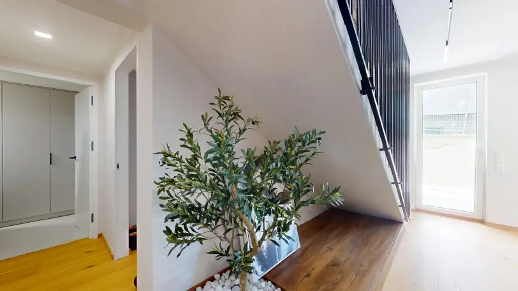 Exklusive Doppelhaushälften mit Traum-Ausblick auf die Burg Liechtenstein – schlüsselfertig mit Terrasse, Garten & Balkon! 4–5 Zimmer für höchste Wohnansprüche!