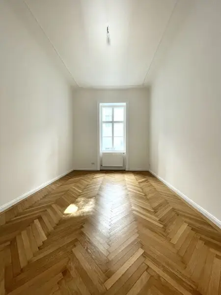 Top sanierter Stilaltbau - 2 Zimmer Wohnung