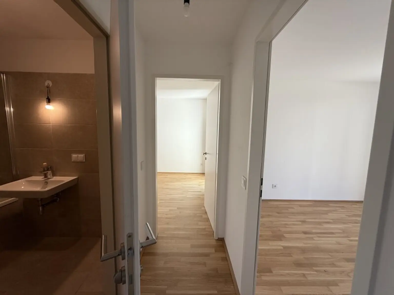 Ruhig aber doch zentral gelegene 3-Zimmer Wohnung in der Donaustadt - ab sofort verfügbar
