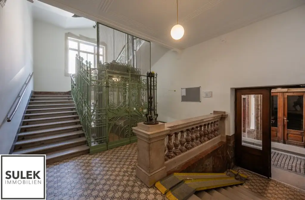 Großzügige 4-Zimmer-Wohnung am Brahmsplatz – Top-Lage im 4. Bezirk