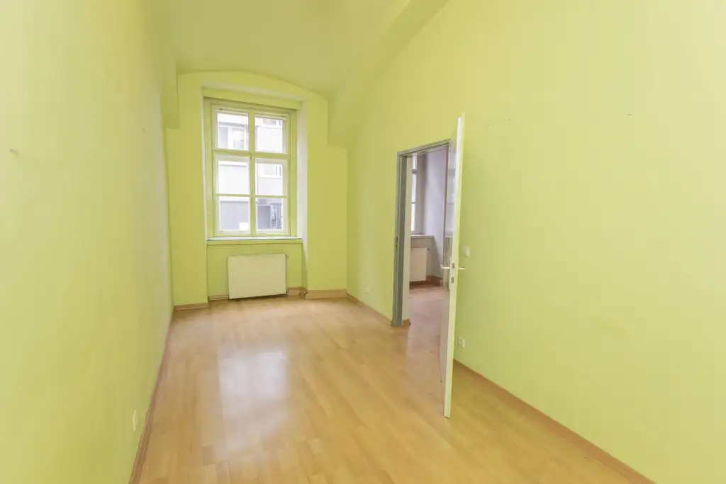 Wohlfühlen im Karmeliterviertel – 2 Zimmer mit Altbauflair