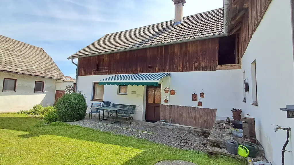 Charmantes Bauernhaus in Merzenstein/Rappottenstein – uneinsehbarer Vierkanthof bietet zahlreiche Möglichkeiten!