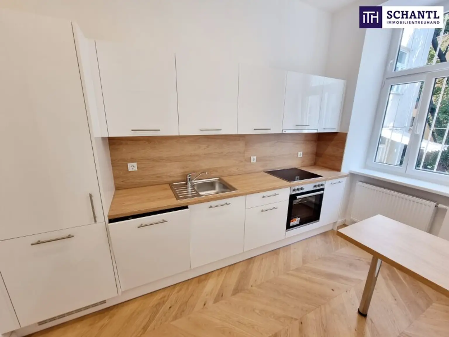Mehr Stil pro Quadratmeter - Wohnen mit Fischgrätflair! Erstbezug + Traumhaft schönes Altbauhaus + Perfekte Infrastrukur und Anbindung + Neue Einbauküche! Jetzt zugreifen!