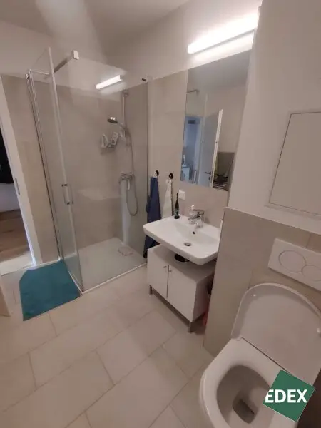 Moderne 2-Zimmer-Wohnung mit Balkon direkt bei der U3