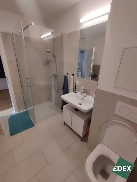 Moderne 2-Zimmer-Wohnung mit Balkon direkt bei der U3