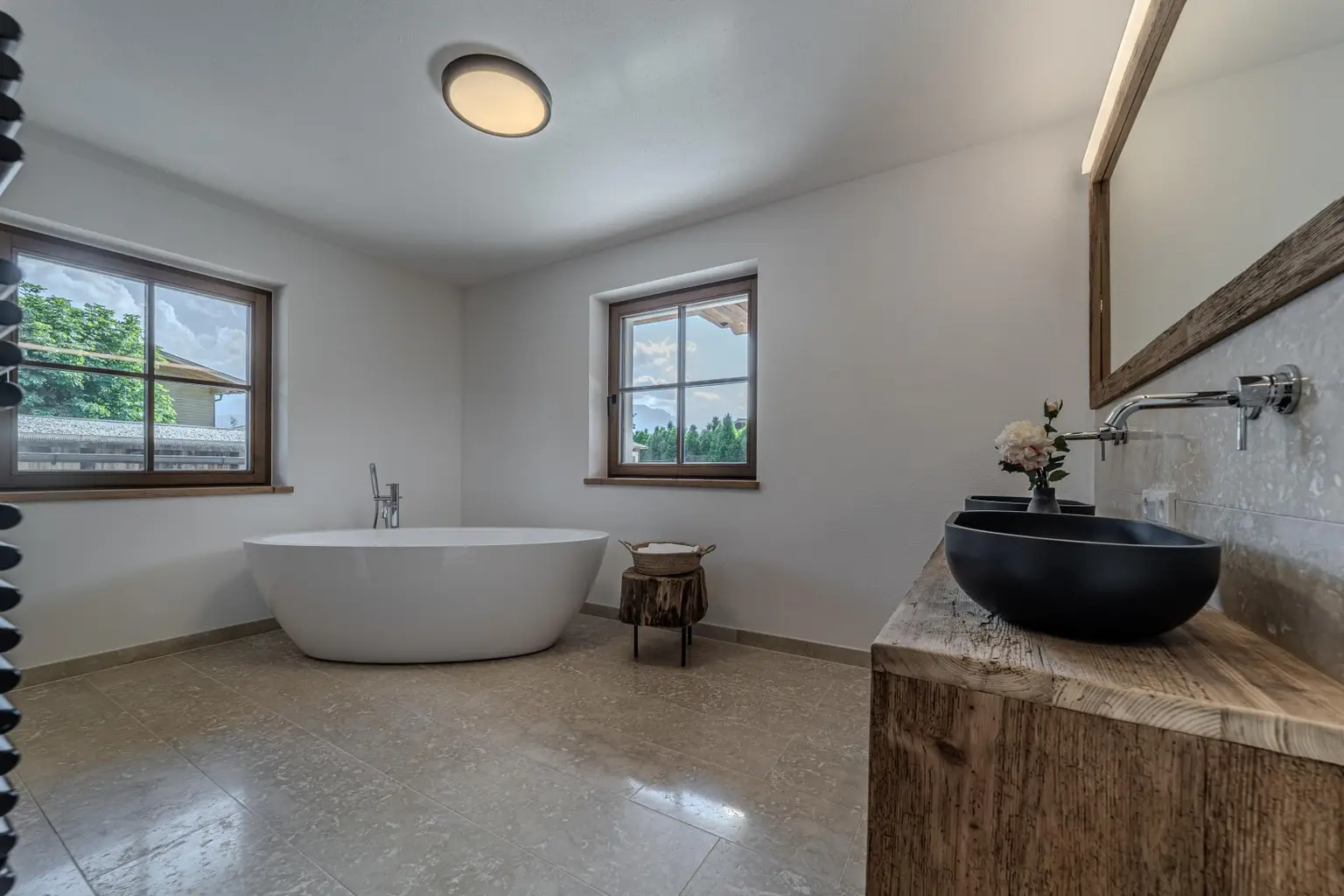 Traumhaftes Alpenchalet mit Outdoor Pool und Saunahaus