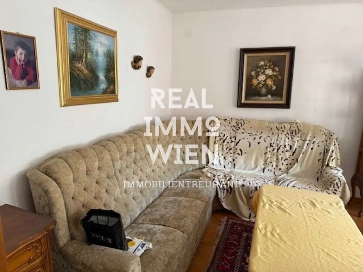 Perfekt gelegenes EFH in Villach: ca.160 m² Wfl, Garten, Balkon & Stadtblick! 370.000 €