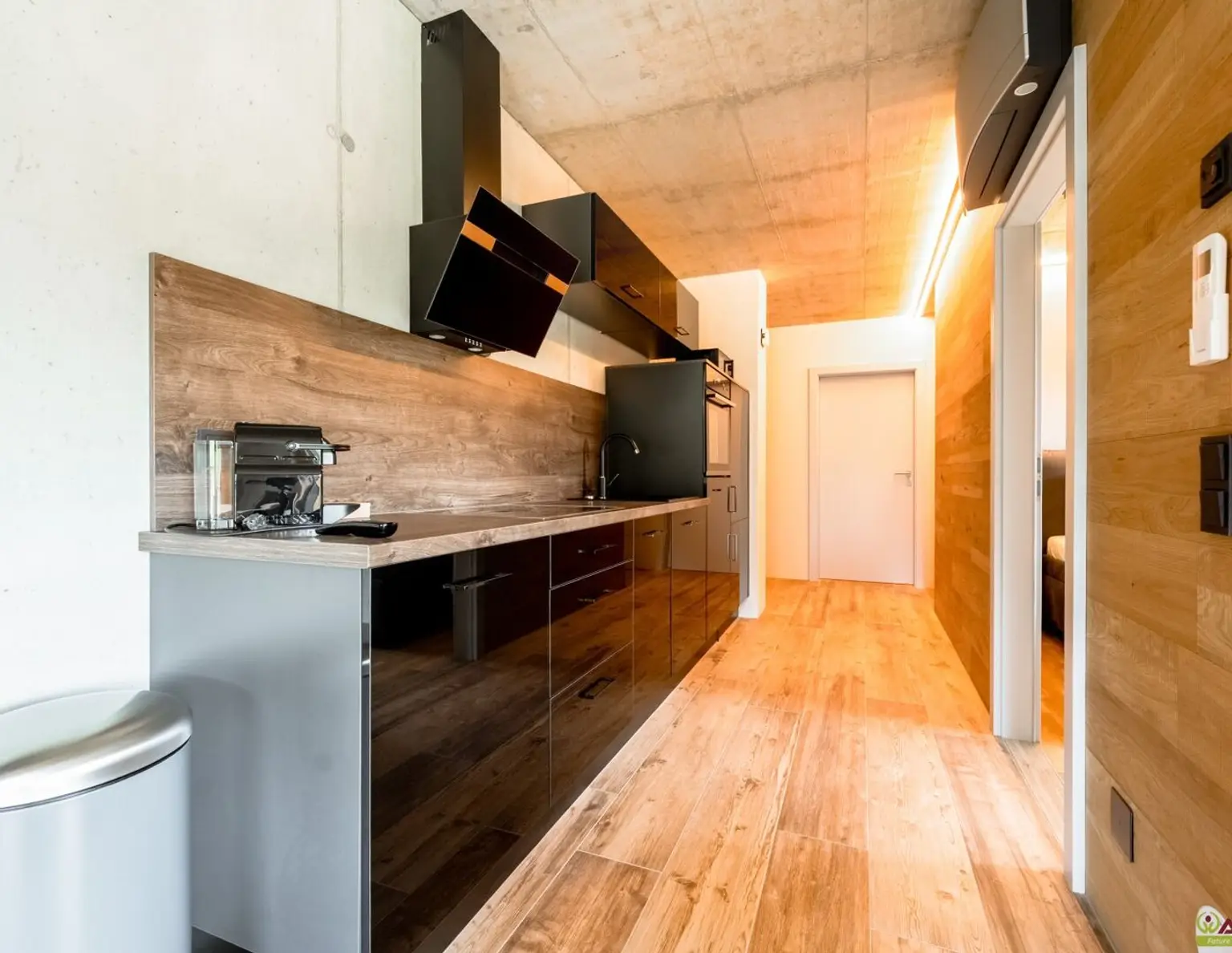 Investieren am See: Neubau-Apartment mit eigenem Liegeplatz und Seezugang, vorwiegend touristische Nutzung zulässig.