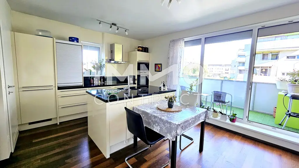 Jeden Tag Urlaubsfeeling: Exklusive 2-Zimmer-Wohnung mit großem Balkon & Seeblick