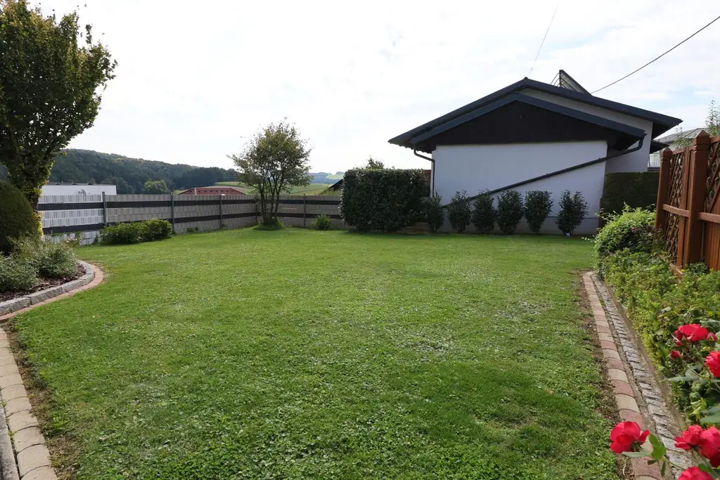 Gepflegtes Haus in ländlicher Lage