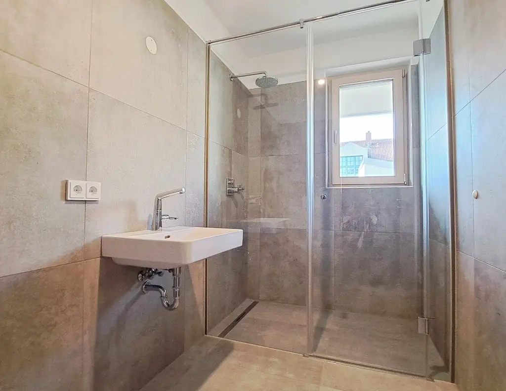 Sonnig Wohnen, Rosig Leben - Daheim in Neusiedl am See!