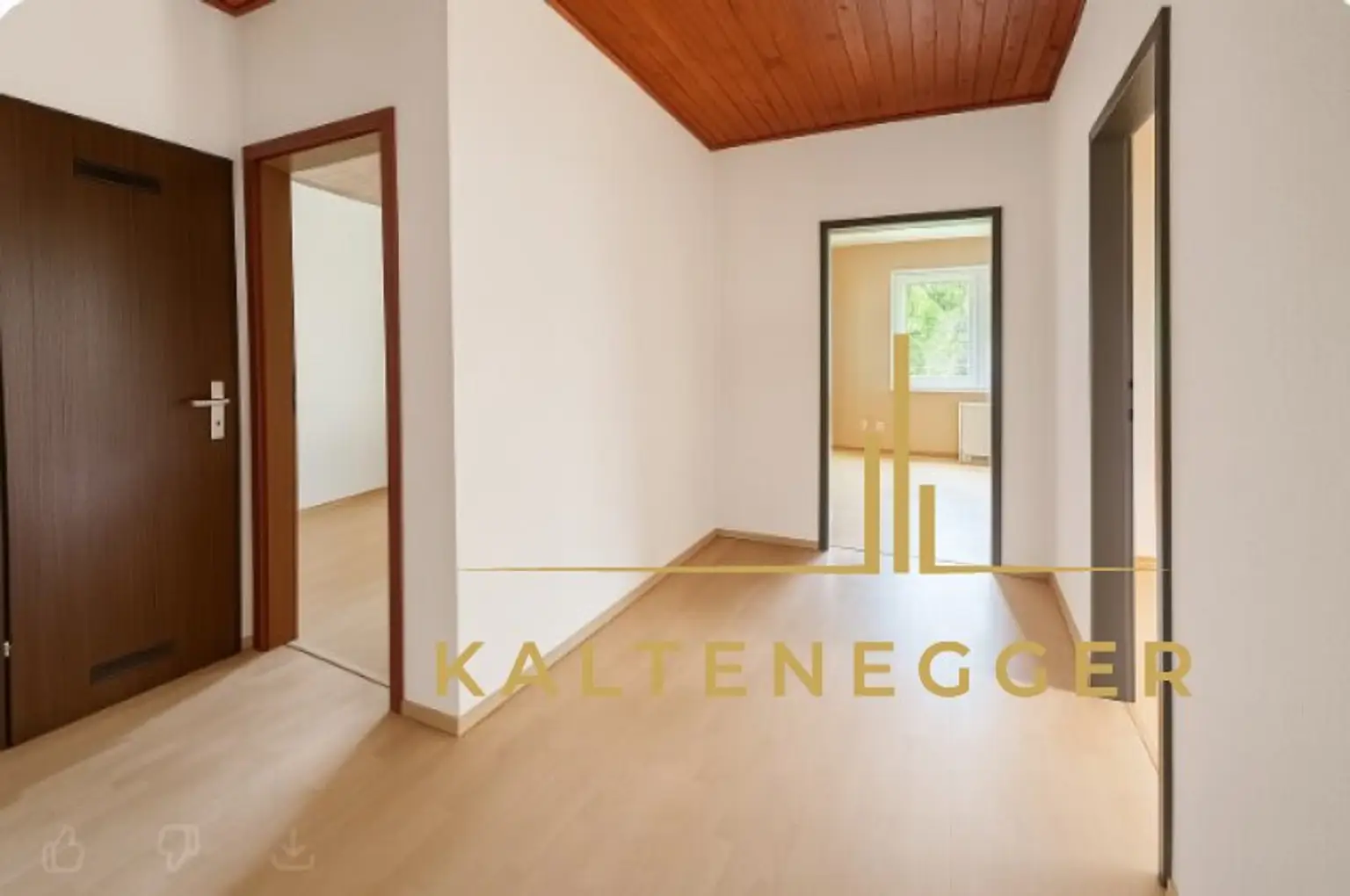 Sanierungsbedürftige 3-Zimmer-Wohnung mit Loggia