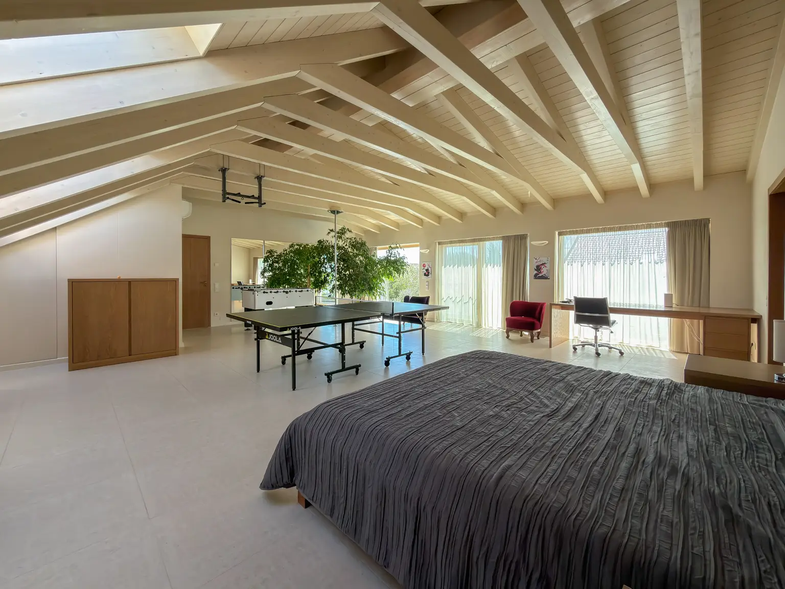 Architektur-Juwel am Neusiedler See: Wenn Großzügigkeit auf absolute Privatsphäre trifft!