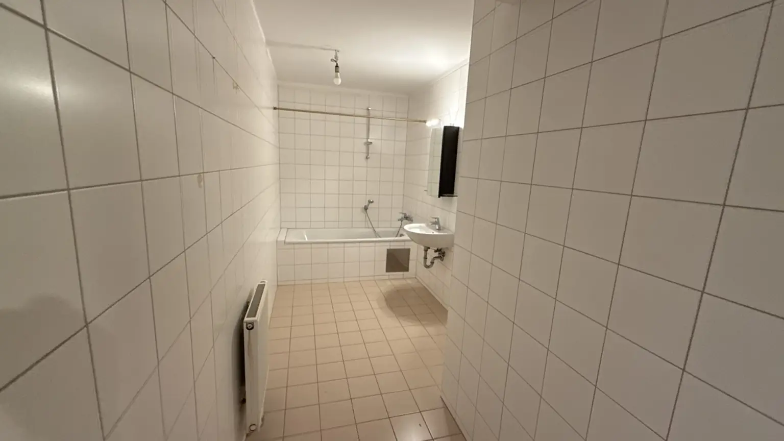 OPEN HOUSE 28.7. 15:50-16:10 UHR! Anfragen nur per Mail, keine Anrufe!