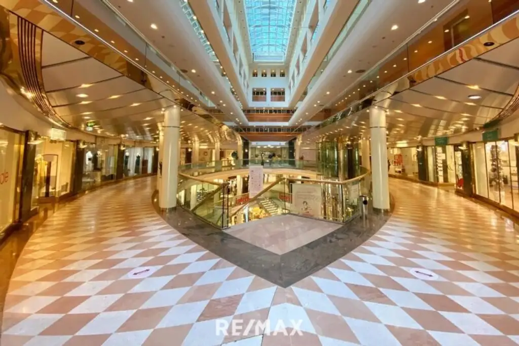 4 Zimmer -100m2 Dachterrasse